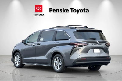 2026 Toyota Sienna XLE