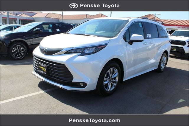 2026 Toyota Sienna XLE 7 Passenger