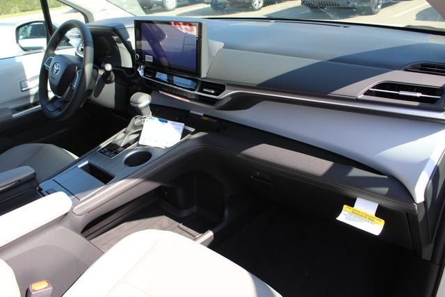 2026 Toyota Sienna XLE 7 Passenger