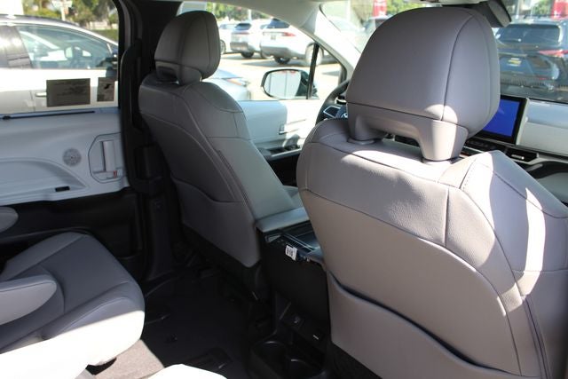 2026 Toyota Sienna XLE 7 Passenger
