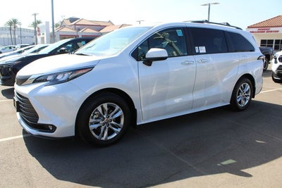 2026 Toyota Sienna XLE 7 Passenger