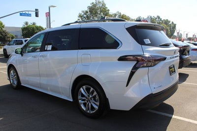 2026 Toyota Sienna XLE 7 Passenger