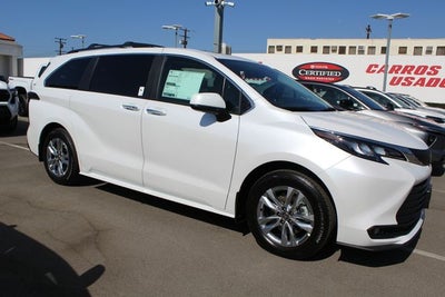 2026 Toyota Sienna XLE 7 Passenger
