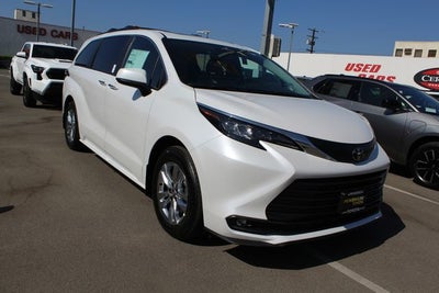 2026 Toyota Sienna XLE 7 Passenger