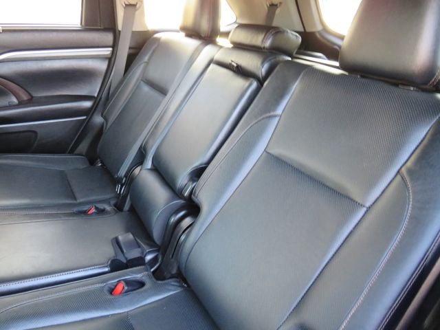 2018 Toyota Highlander Base