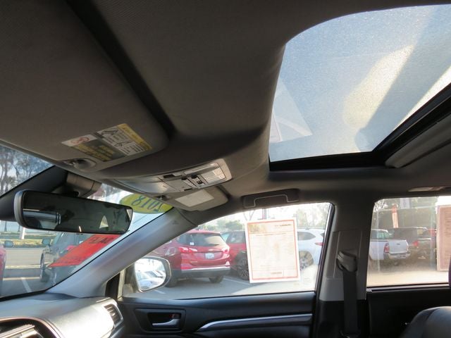 2018 Toyota Highlander Base