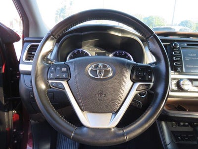 2018 Toyota HIGHLANDER Base