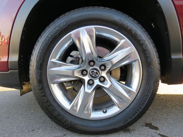 2018 Toyota HIGHLANDER Base