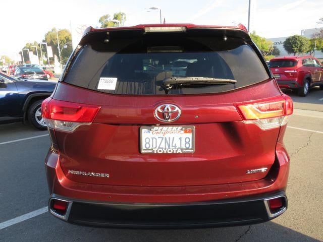 2018 Toyota HIGHLANDER Base