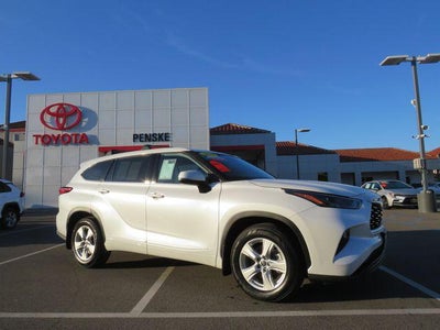 2022 Toyota HIGHLANDER LE