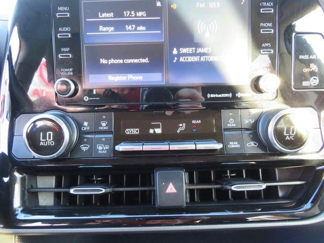 2022 Toyota HIGHLANDER LE