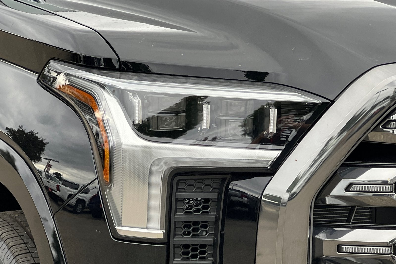 2026 Toyota Tundra i-FORCE MAX Platinum i-FORCE MAX