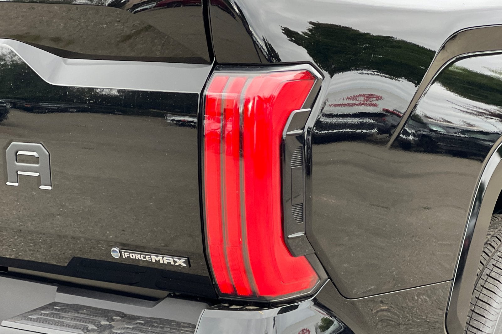 2026 Toyota Tundra i-FORCE MAX Platinum i-FORCE MAX