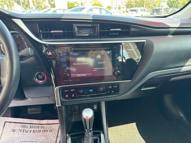 2017 Toyota COROLLA SE