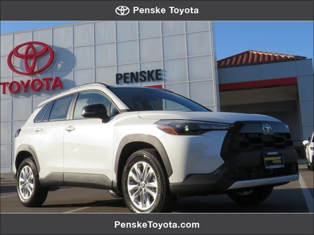 2026 Toyota Corolla Cross LE
