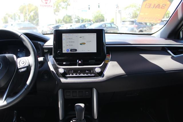 2025 Toyota Corolla Cross Hybrid SE