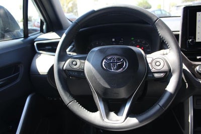 2025 Toyota Corolla Cross Hybrid SE