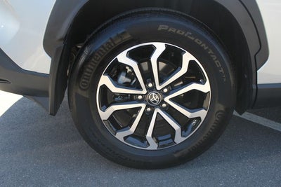 2025 Toyota Corolla Cross Hybrid SE