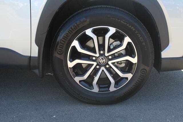 2025 Toyota Corolla Cross Hybrid SE