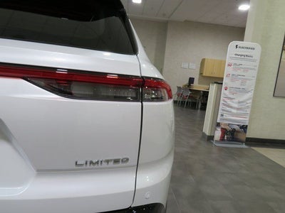 2025 Toyota Toyota Crown Signia Limited