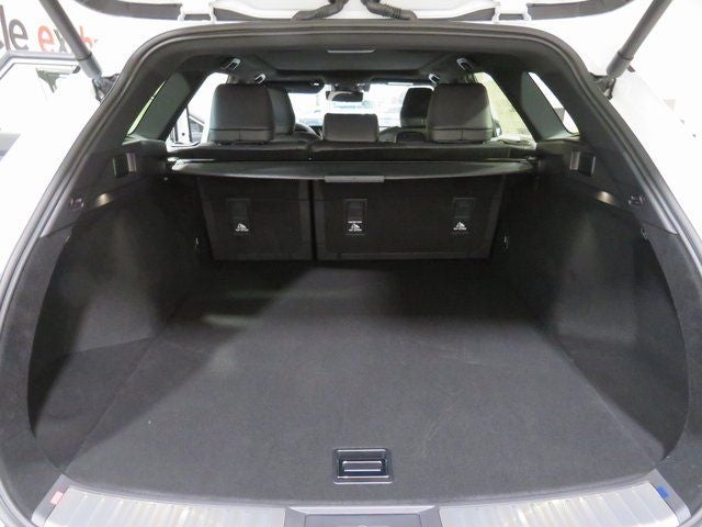 2025 Toyota Toyota Crown Signia Limited