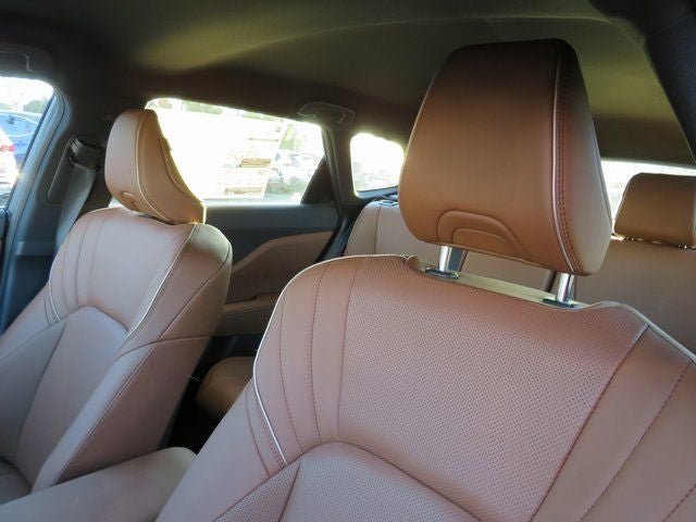 2026 Toyota Toyota Crown Signia XLE