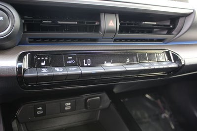2023 Toyota Prius XLE