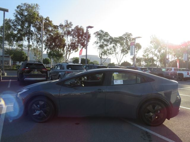 2026 Toyota Prius Plug-in Hybrid SE