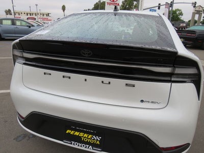 2026 Toyota Prius Plug-In Hybrid SE