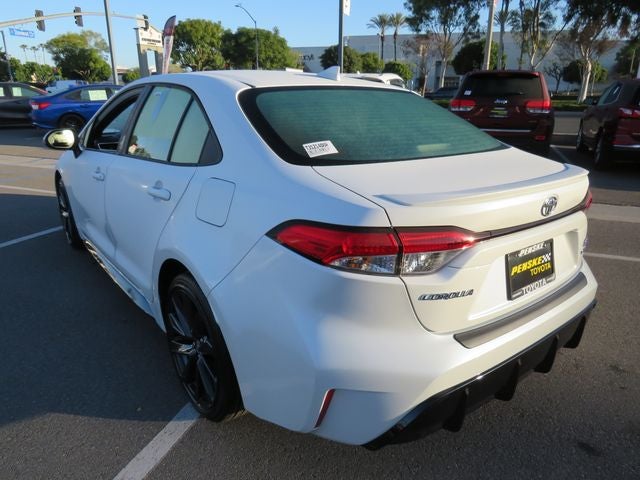 2026 Toyota COROLLA HYBRID SE