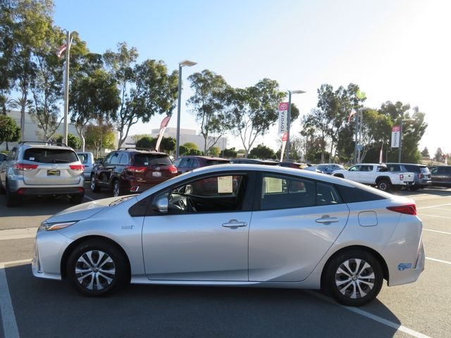 2021 Toyota PRIUS PRIME LE