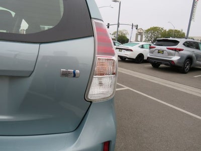 2015 Toyota PRIUS v Five