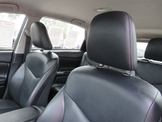 2015 Toyota PRIUS v Five