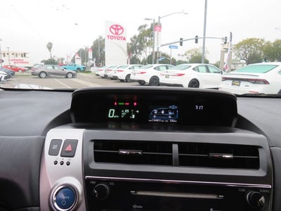 2015 Toyota PRIUS v Five