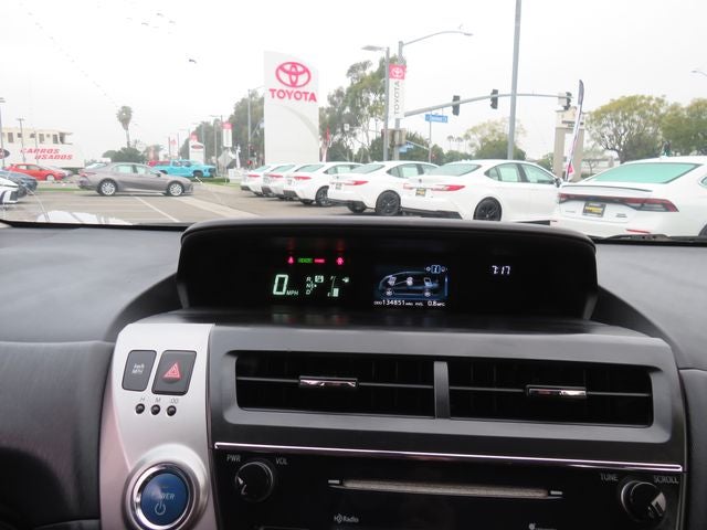 2015 Toyota PRIUS v Five