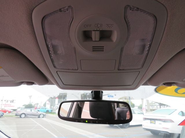 2015 Toyota PRIUS v Five