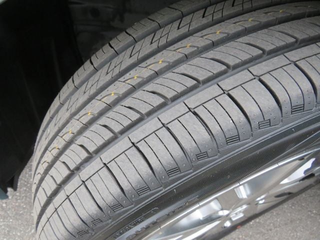 2015 Toyota PRIUS v Five