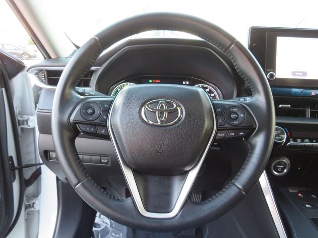 2023 Toyota Venza LE