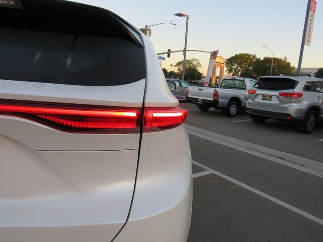 2023 Toyota Venza LE