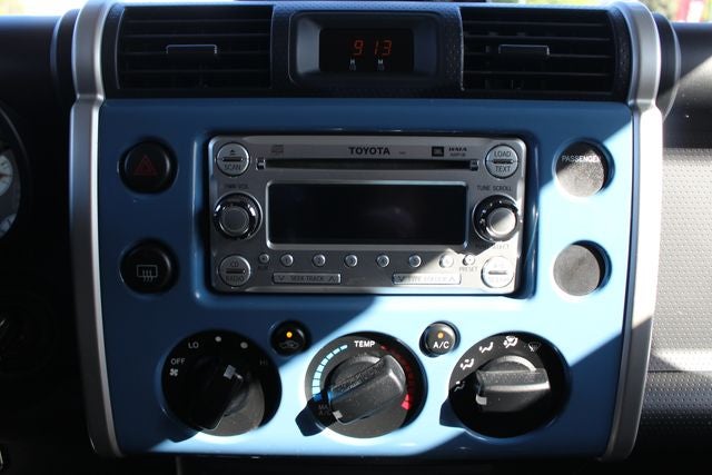 2011 Toyota FJ CRUISER Base