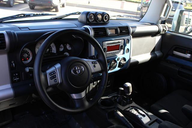 2011 Toyota FJ CRUISER Base