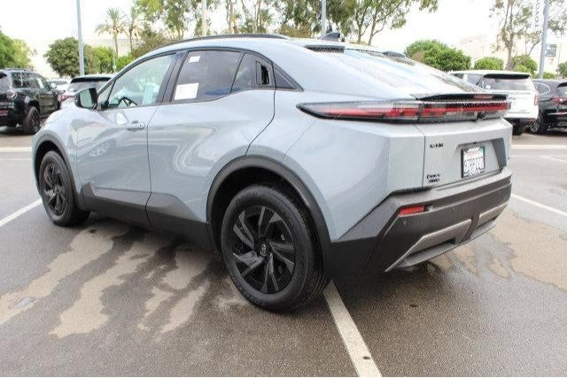 2026 Toyota C-HR SE