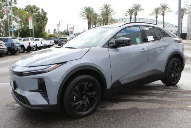 2026 Toyota C-HR SE