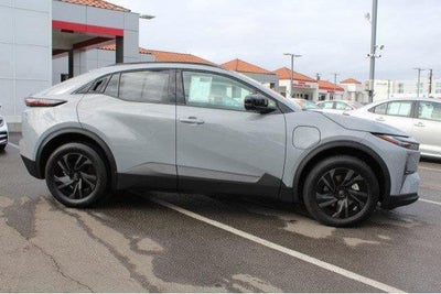 2026 Toyota C-HR SE