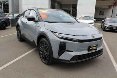 2026 Toyota C-HR XSE