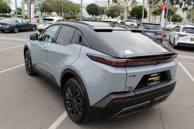 2026 Toyota C-HR XSE