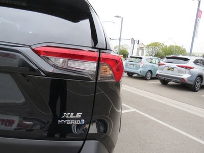 2024 Toyota RAV4 HYBRID XLE Premium