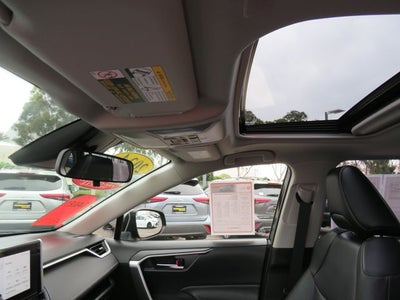 2024 Toyota RAV4 HYBRID XLE Premium