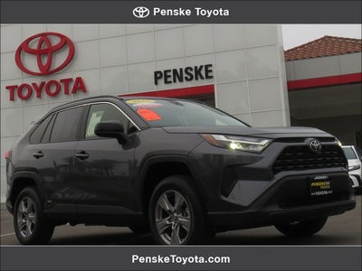 2025 Toyota RAV4 HYBRID LE