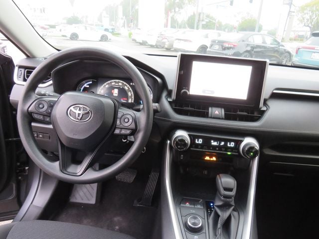 2025 Toyota RAV4 HYBRID LE